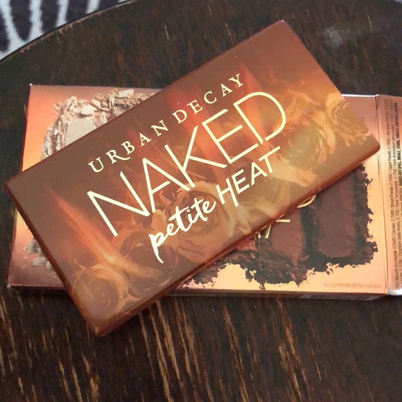 Urban Decay Other - URBAN DECAY NAKED PETITE HEAT PALETTE 🎨